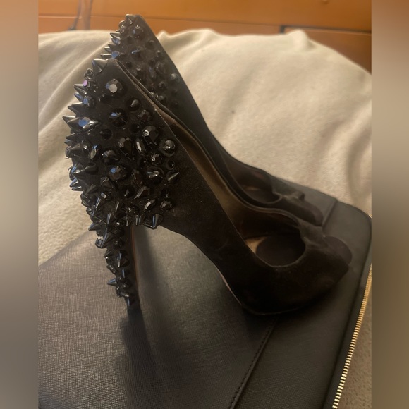 Sam Edelman Lorissa Studded Spiked Open Toe Pumps! Black Suede - Picture 2 of 4